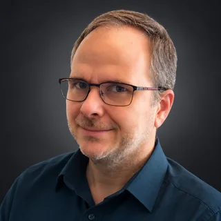 Dr. Bakota Tibor